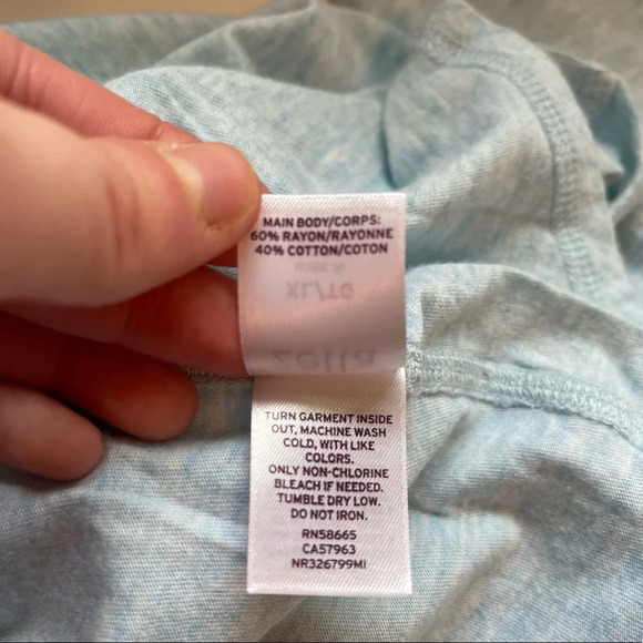 Zella Baby Blue Semi-sheer V-neck Long Sleeve Athleisure Tee Xlarge Women’s - Picture 11 of 12